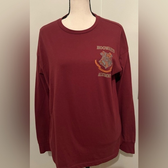 Unisex Harry Potter Hogwarts Alumni Long Sleeve T-Shirt w/ Large Print Size S - Picture 1 of 7